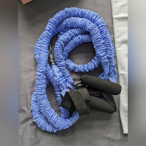 🌸 NIB Toning Ropes & Sweat Towel DUO by Tone it Up - At Home Resistance Ropes - Picture 2 of 13